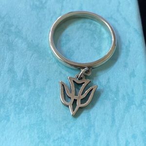 James Avery descending retired dangle dove ring